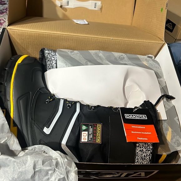 DAKOTA WORK WINTER BOOTS. - Picture 1 of 3